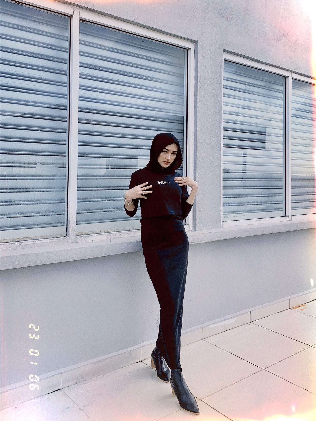 Darkness Signature Crop Top | Black