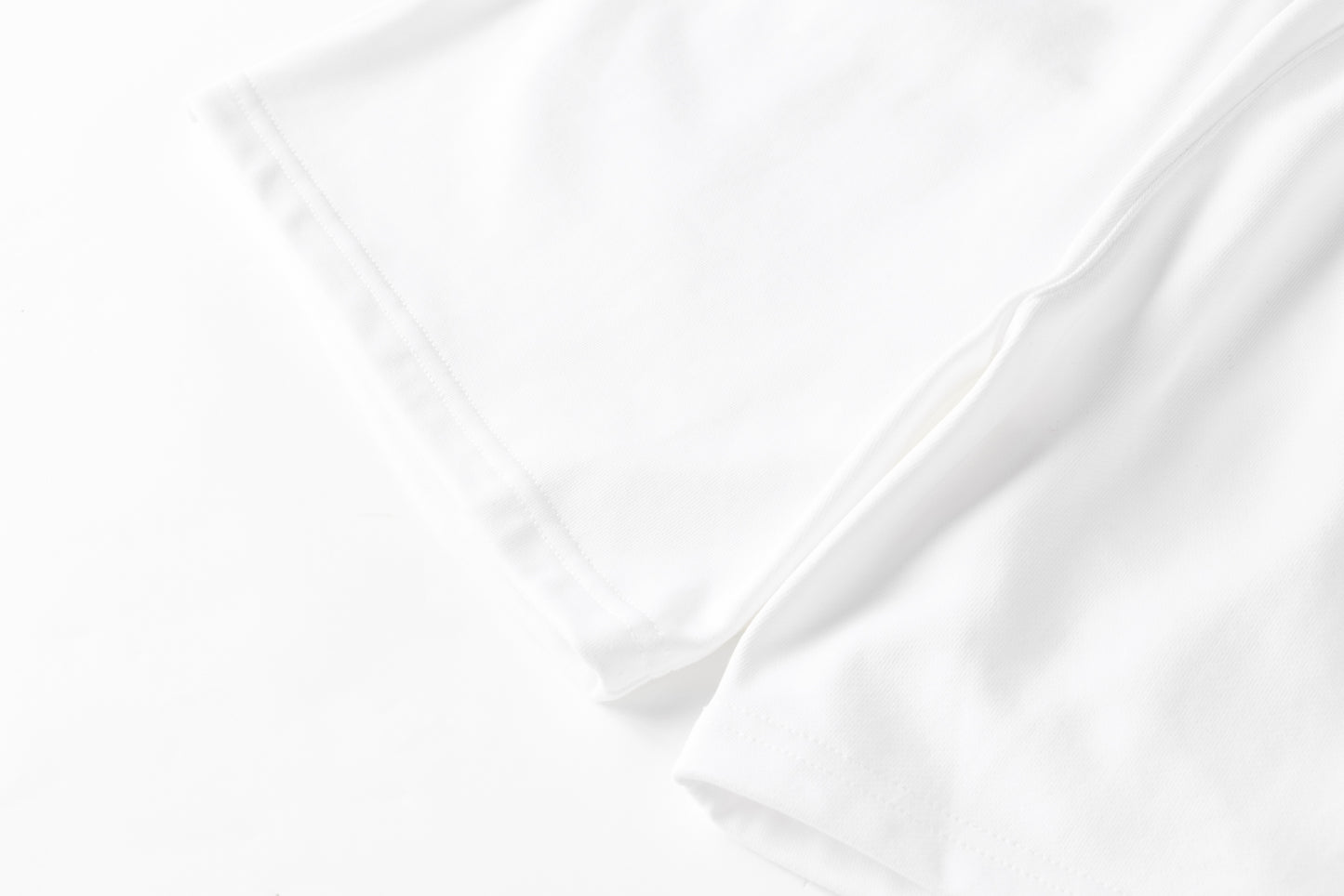 Essential Shorts | White