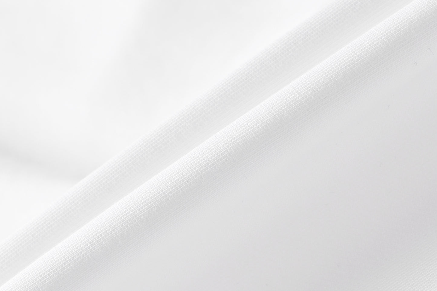 Essential Shorts | White