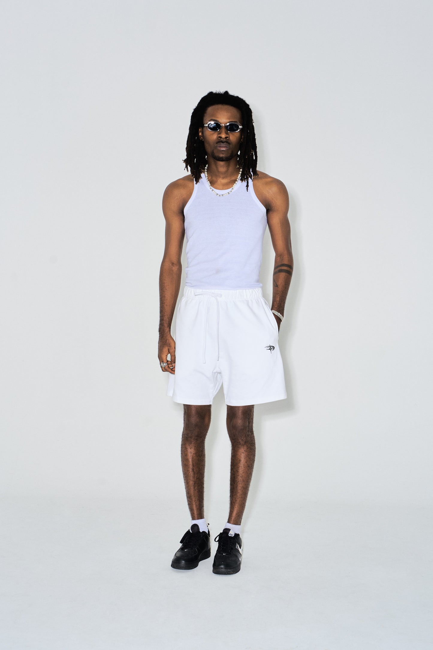 Essential Shorts | White