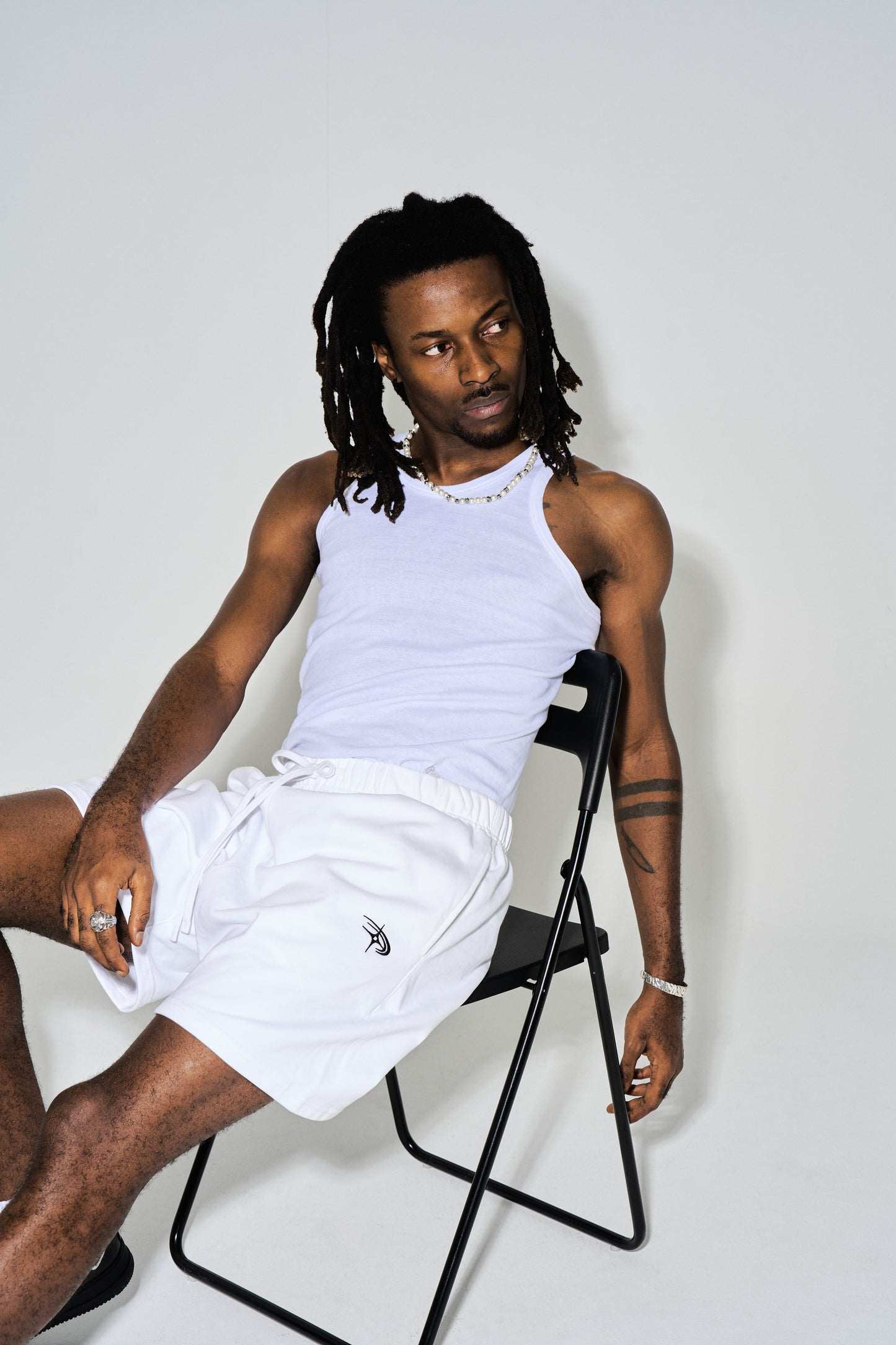 Essential Shorts | White